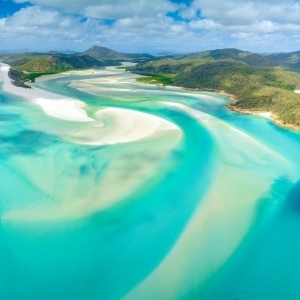 Hill Inlet at Whitehaven Beach on Whitesunday Island, Queensland, Australia